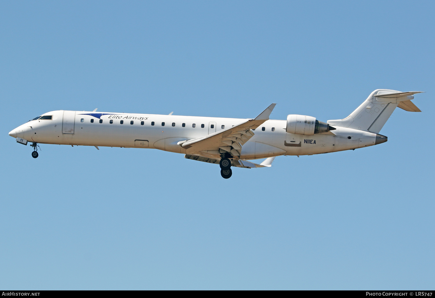 Aircraft Photo of N11EA | Bombardier CRJ-701ER (CL-600-2C10) | Elite Airways | AirHistory.net #480116