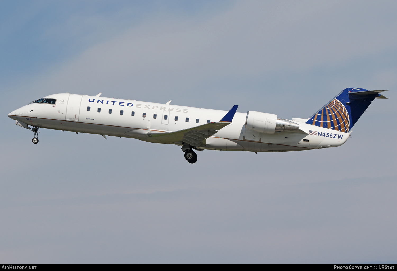 Aircraft Photo of N456ZW | Bombardier CRJ-200LR (CL-600-2B19) | United Express | AirHistory.net #480125