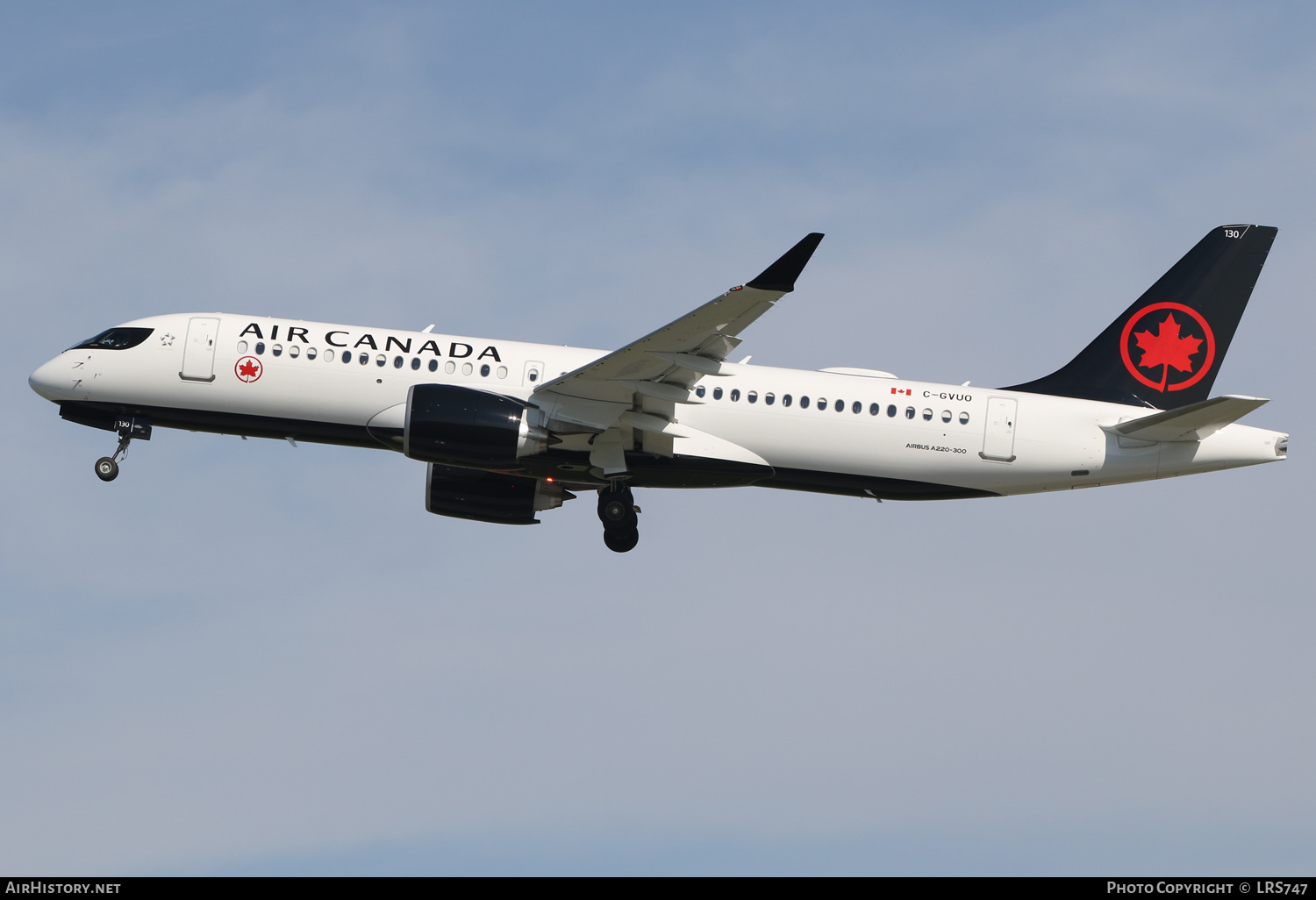 Aircraft Photo of C-GVUO | Airbus A220-371 (BD-500-1A11) | Air Canada | AirHistory.net #480406