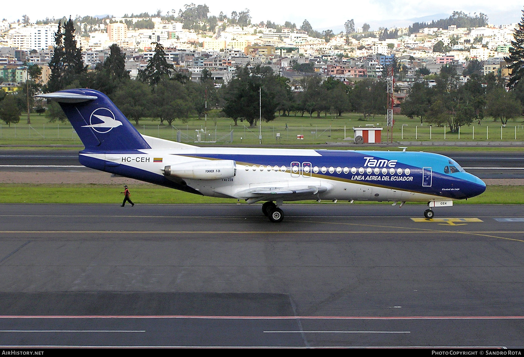 Aircraft Photo of HC-CEH / FAE-228 | Fokker F28-4000 Fellowship | TAME Línea Aérea del Ecuador | AirHistory.net #480502