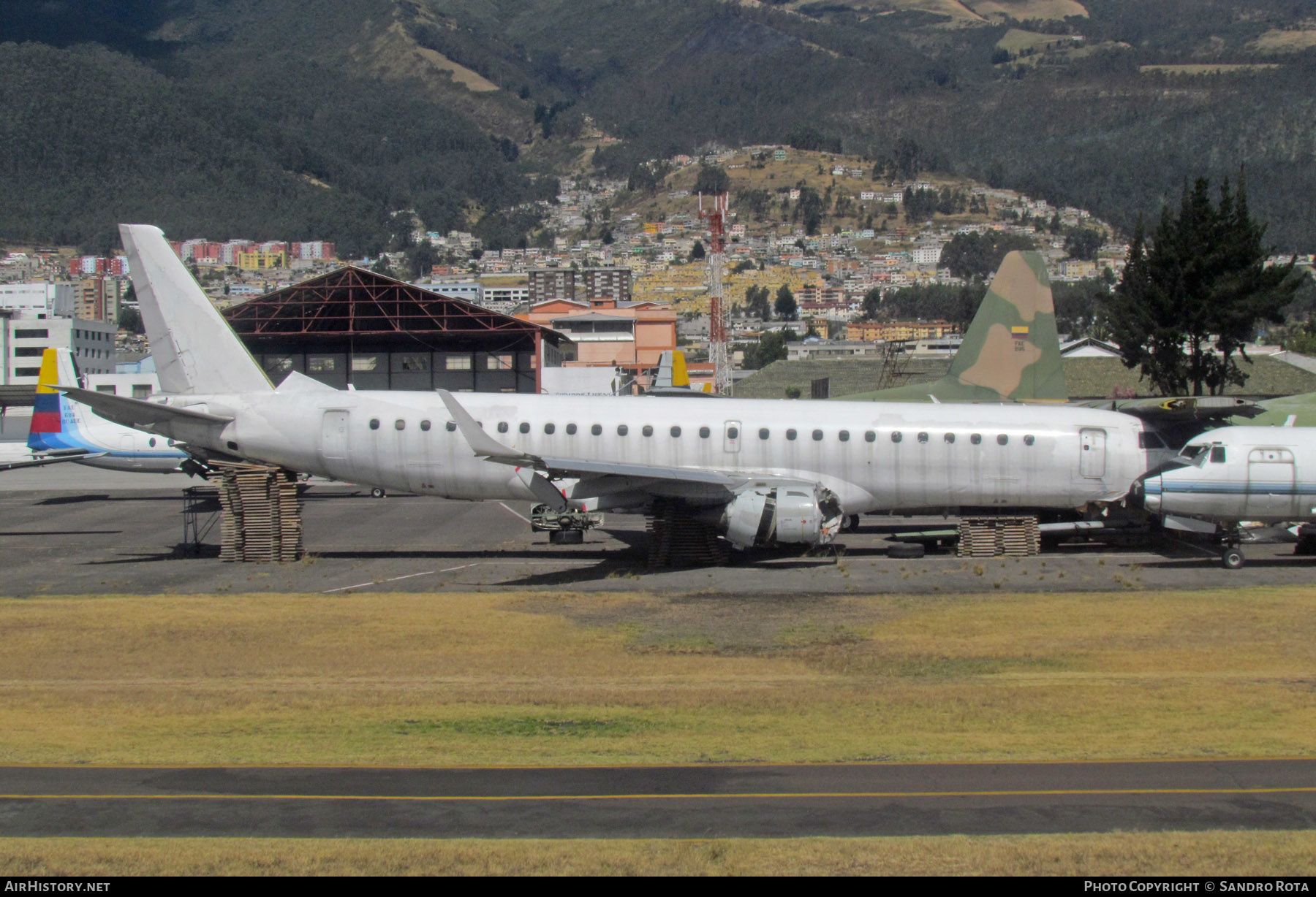 Aircraft Photo of HC-CEZ | Embraer 190LR (ERJ-190-100LR) | AirHistory.net #480515