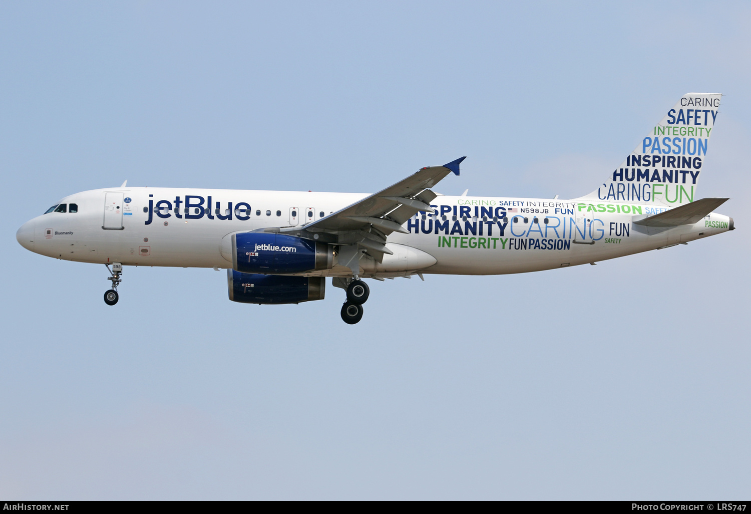 Aircraft Photo of N598JB | Airbus A320-232 | JetBlue Airways | AirHistory.net #480516