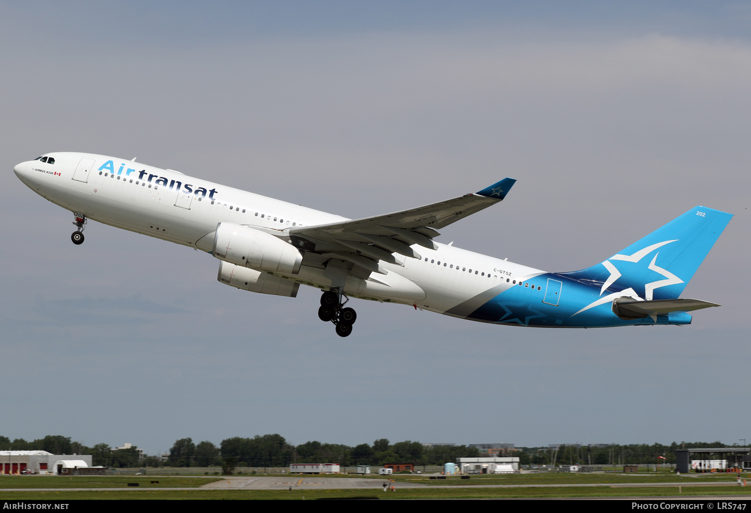 Aircraft Photo of C-GTSZ | Airbus A330-243 | Air Transat | AirHistory.net #480530