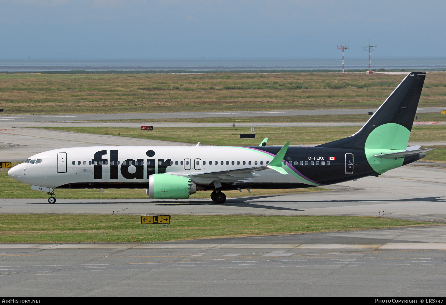 Aircraft Photo of C-FLKC | Boeing 737-8 Max 8 | Flair Airlines | AirHistory.net #480541