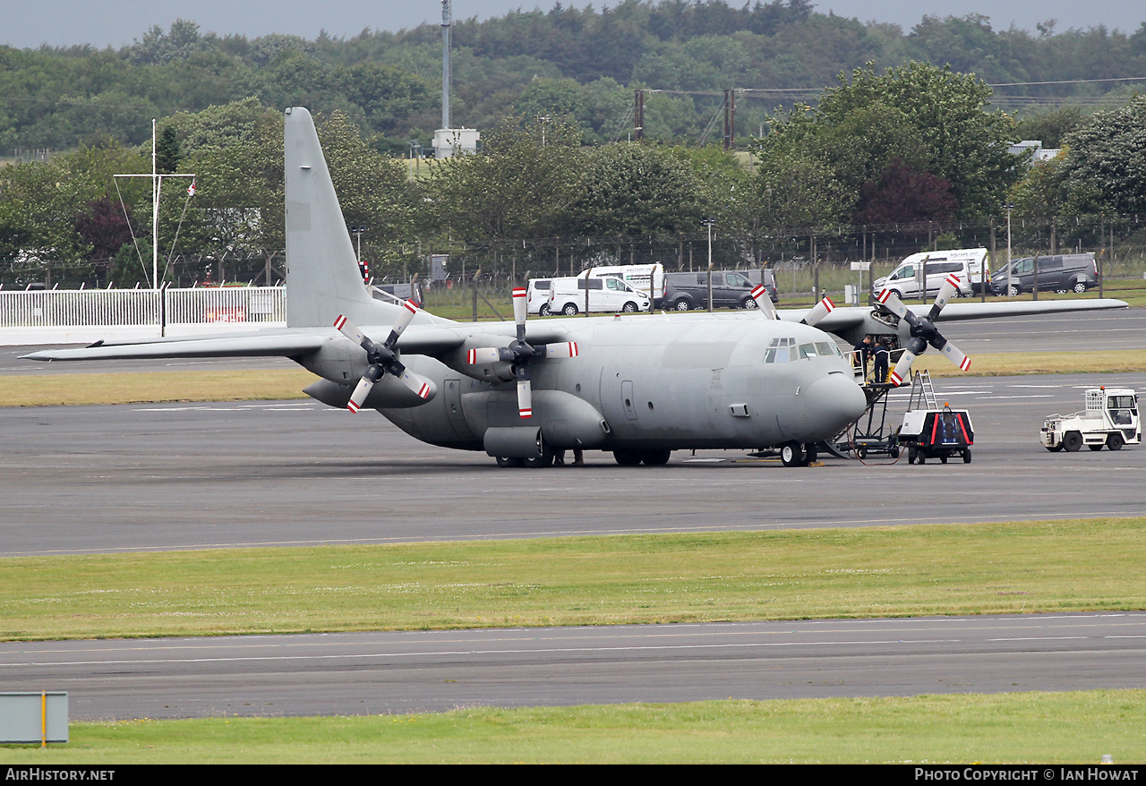 Aircraft Photo of 1215 | Lockheed L-100-30 Hercules (382G) | United Arab Emirates - Air Force | AirHistory.net #480557