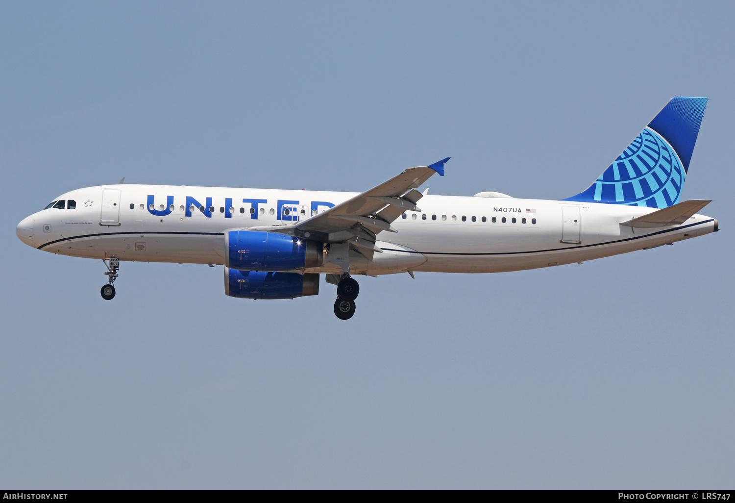 Aircraft Photo of N407UA | Airbus A320-232 | United Airlines | AirHistory.net #480570