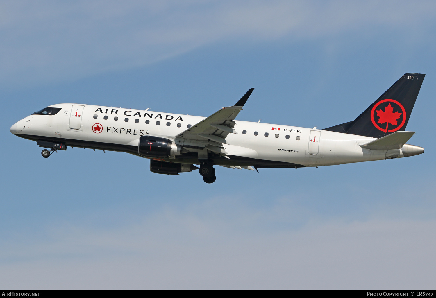 Aircraft Photo of C-FEKI | Embraer 175SU (ERJ-170-200SU) | Air Canada Express | AirHistory.net #480576