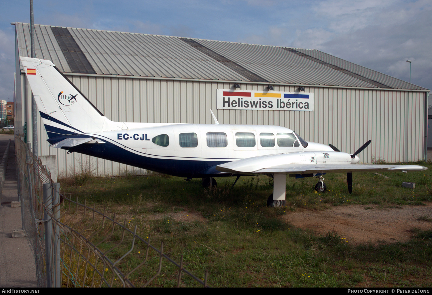 Aircraft Photo of EC-CJL | Piper PA-31-350 Navajo Chieftain | Blue Jet | AirHistory.net #480637