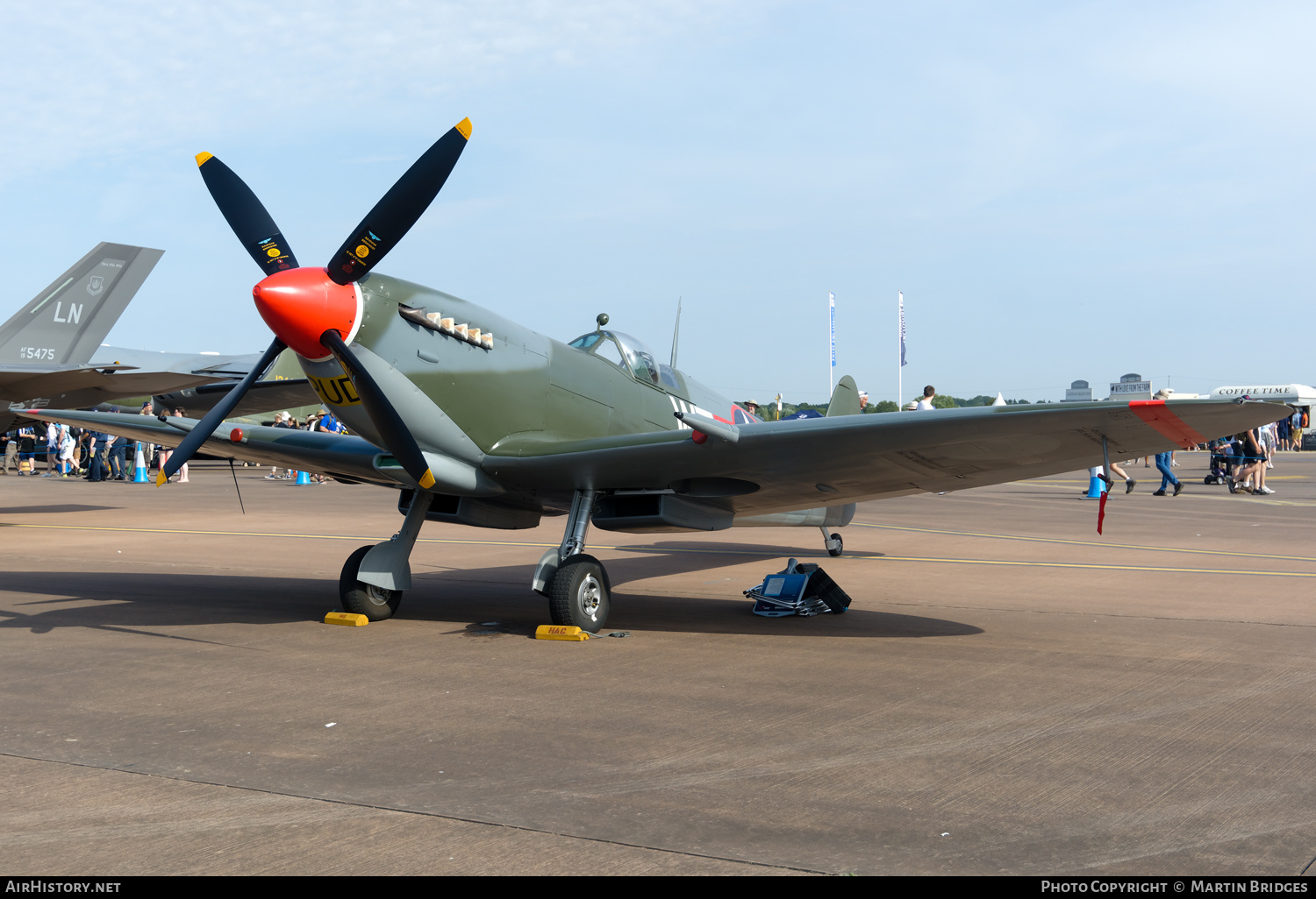 Aircraft Photo of G-PBIX / RW382 | Supermarine 361 Spitfire LF16E | USA - Air Force | AirHistory.net #480647