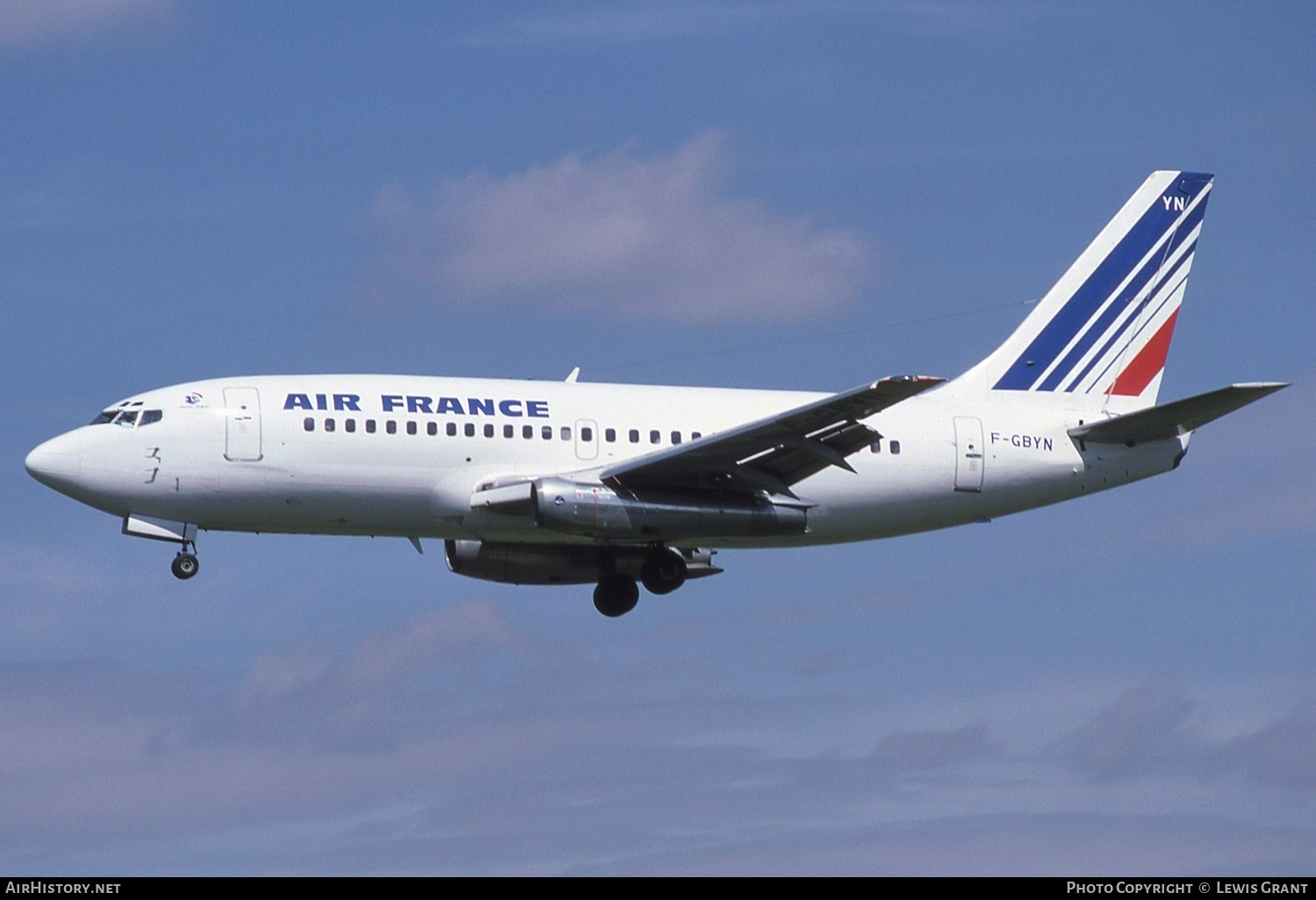 Aircraft Photo of F-GBYN | Boeing 737-228/Adv | Air France | AirHistory.net #480693