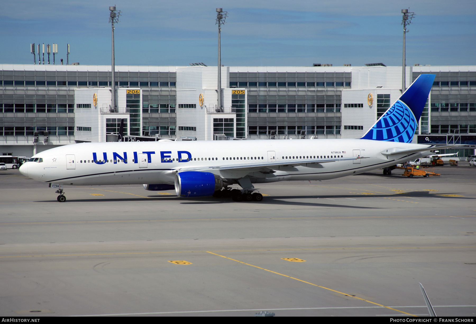 Aircraft Photo of N798UA | Boeing 777-222/ER | United Airlines | AirHistory.net #480829