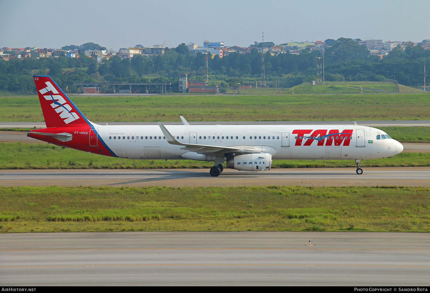 Aircraft Photo of PT-MXQ | Airbus A321-231 | TAM Linhas Aéreas | AirHistory.net #481018