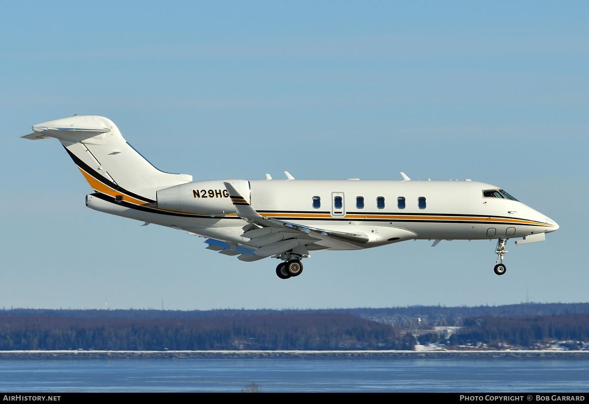 Aircraft Photo of N29HG | Bombardier Challenger 350 (BD-100-1A10) | AirHistory.net #481110