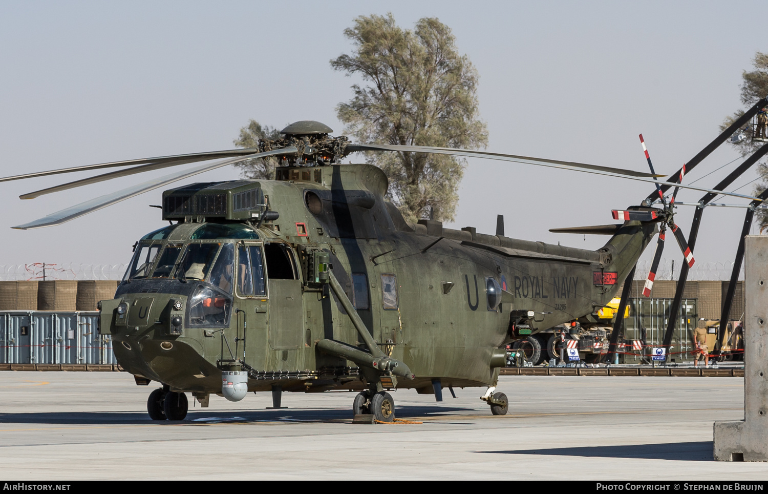 Aircraft Photo of ZA295 | Westland WS-61 Sea King HC4+ | UK - Navy | AirHistory.net #481127