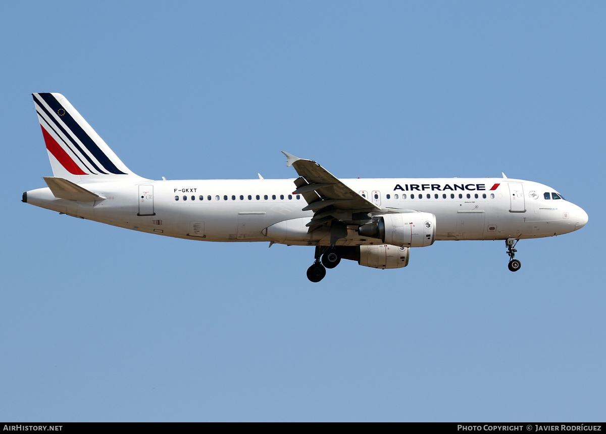 Aircraft Photo of F-GKXT | Airbus A320-214 | Air France | AirHistory.net #481242