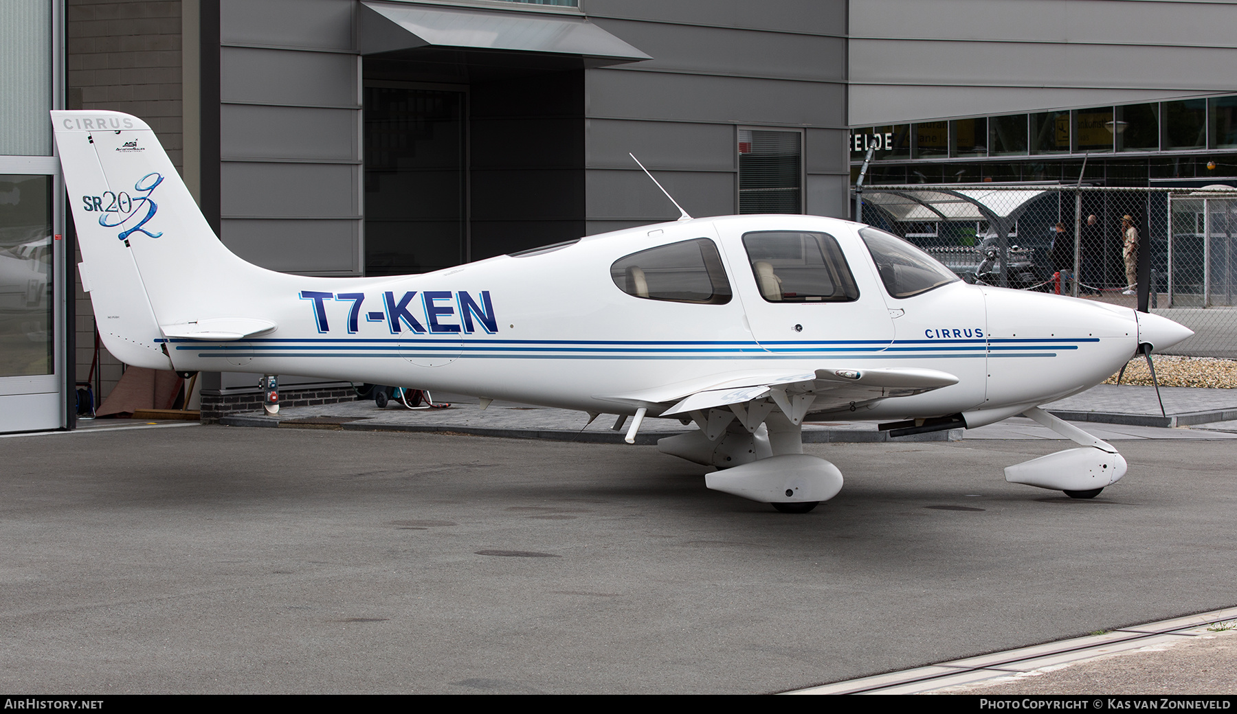 Aircraft Photo of T7-KEN | Cirrus SR-20 G2 | Aviation Sales International | AirHistory.net #481295