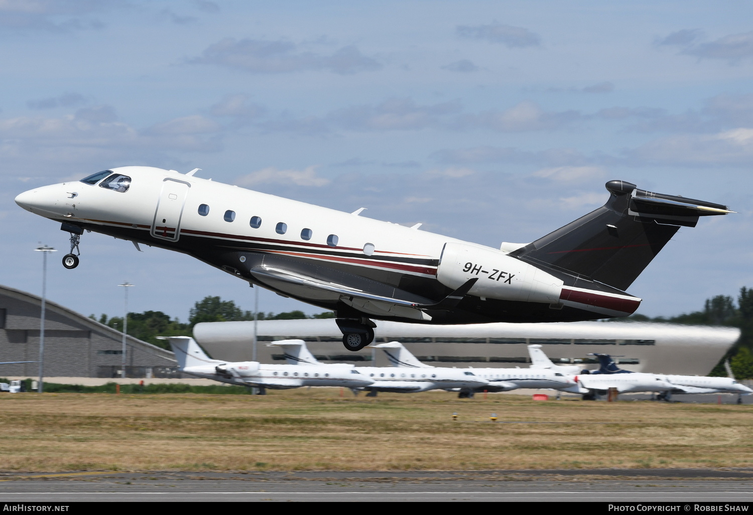 Aircraft Photo of 9H-ZFX | Embraer EMB-550 Legacy 500 | AirHistory.net #481317