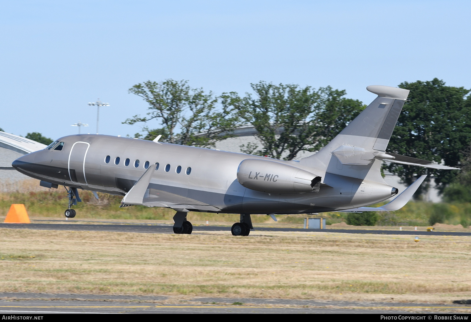 Aircraft Photo of LX-MIC | Dassault Falcon 2000S | AirHistory.net #481323