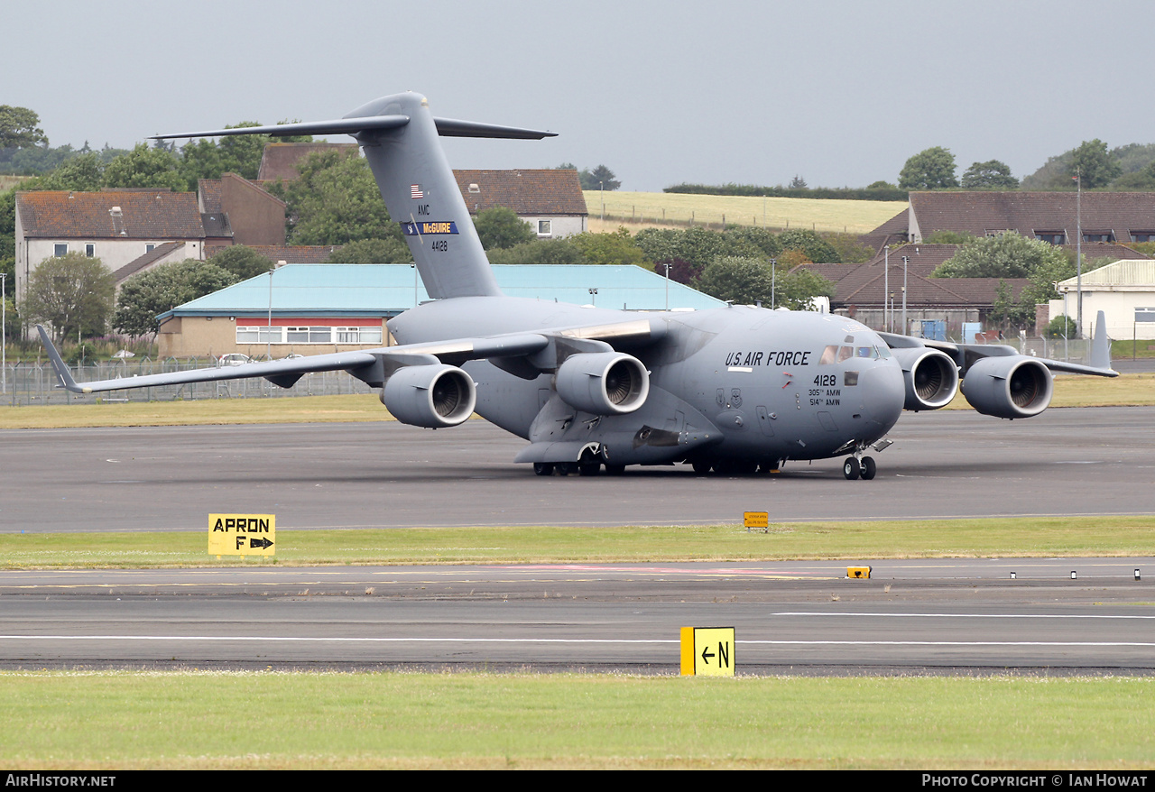 Aircraft Photo of 04-4128 / 44128 | Boeing C-17A Globemaster III | USA - Air Force | AirHistory.net #481338