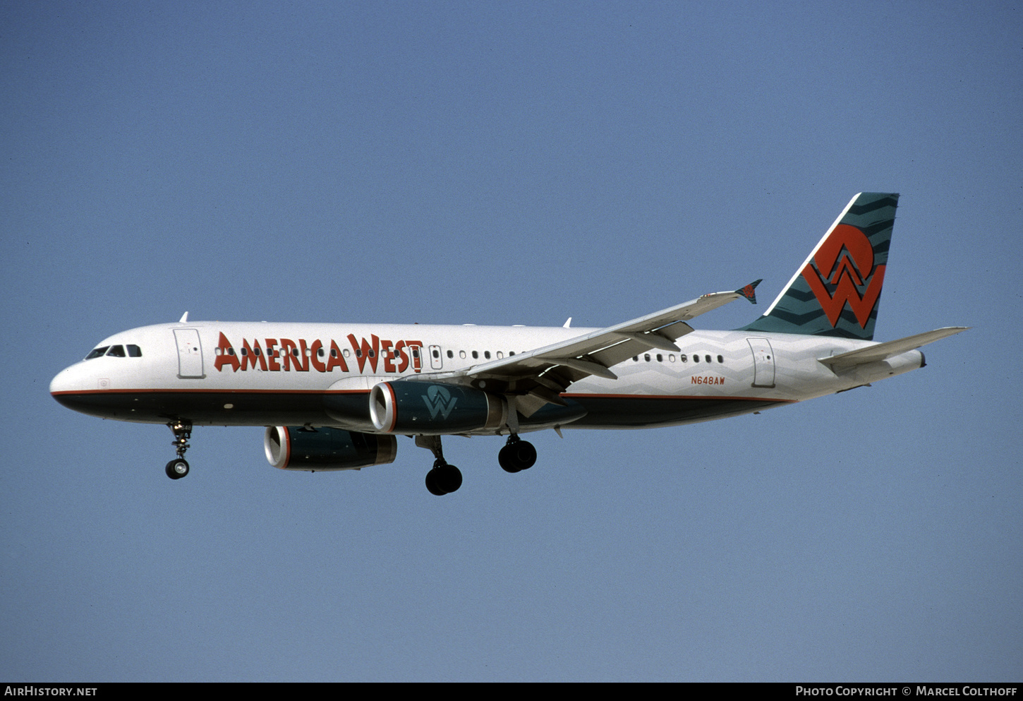 Aircraft Photo of N648AW | Airbus A320-232 | America West Airlines | AirHistory.net #481383