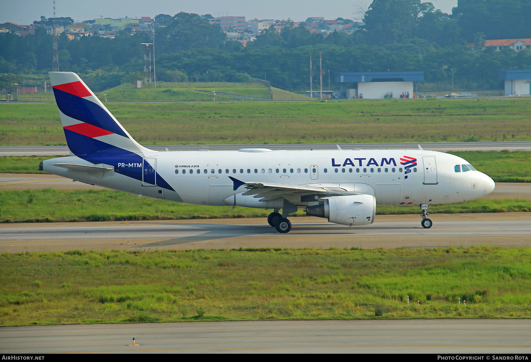 Aircraft Photo of PR-MYM | Airbus A319-112 | LATAM Airlines | AirHistory.net #481386