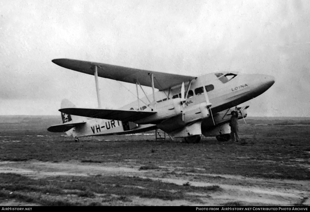 Aircraft Photo of VH-URT | De Havilland D.H. 86 Express | Holyman's Airways | AirHistory.net #481534