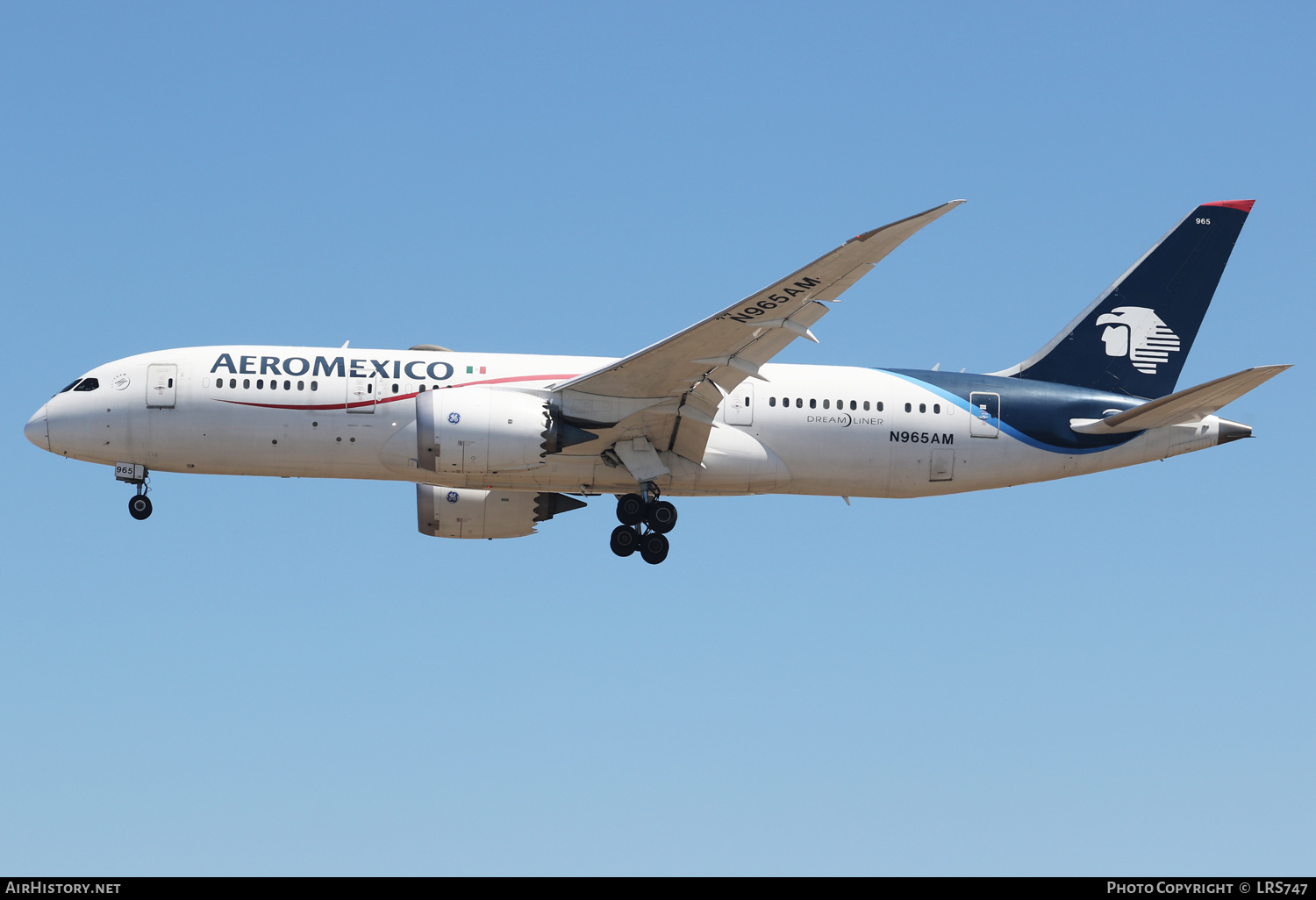 Aircraft Photo of N965AM | Boeing 787-8 Dreamliner | AeroMéxico | AirHistory.net #481579