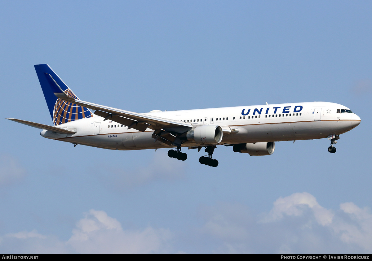 Aircraft Photo of N647UA | Boeing 767-322/ER | United Airlines | AirHistory.net #481605