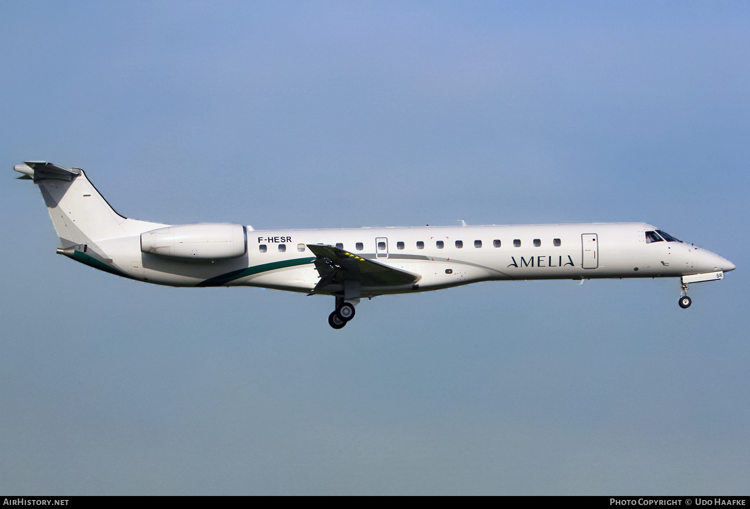 Aircraft Photo of F-HESR | Embraer ERJ-145LI (EMB-145LI) | Amelia | AirHistory.net #481689