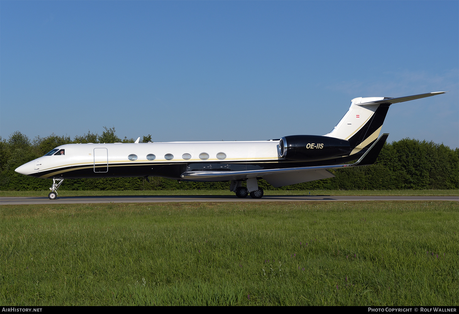 Aircraft Photo of OE-IIS | Gulfstream Aerospace G-V Gulfstream V | AirHistory.net #481723