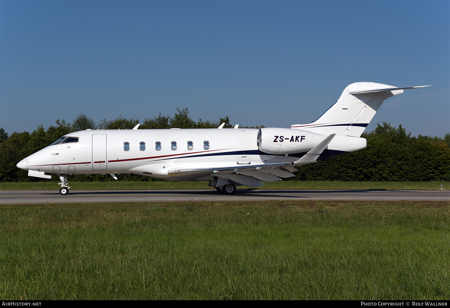 Aircraft Photo of ZS-AKF | Bombardier Challenger 350 (BD-100-1A10) | AirHistory.net #481725