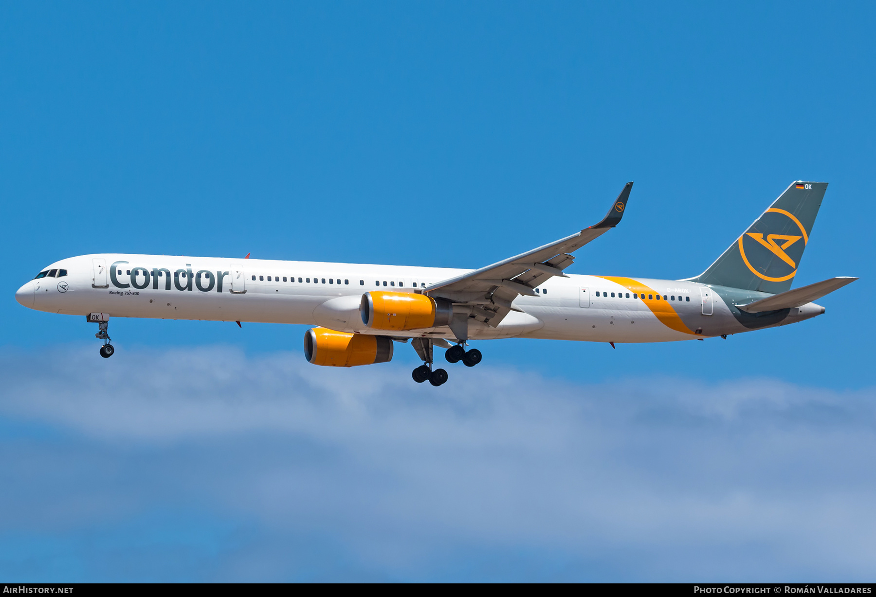 Aircraft Photo of D-ABOK | Boeing 757-330 | Condor Flugdienst | AirHistory.net #481794