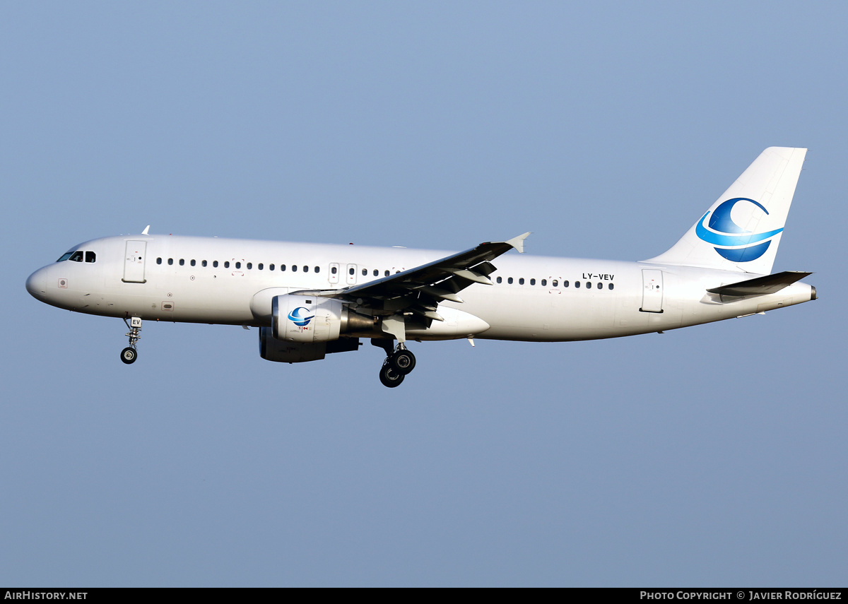 Aircraft Photo of LY-VEV | Airbus A320-211 | Avion Express | AirHistory.net #481881