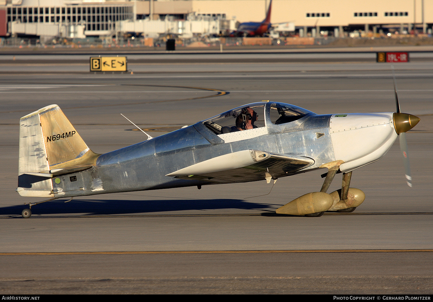 Aircraft Photo of N694MP | Van's RV-6 | AirHistory.net #481935