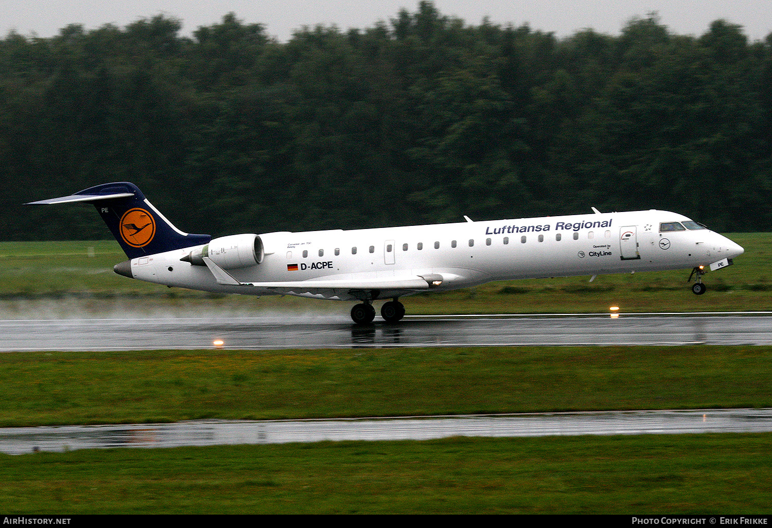 Aircraft Photo of D-ACPE | Bombardier CRJ-701ER (CL-600-2C10) | Lufthansa Regional | AirHistory.net #482215