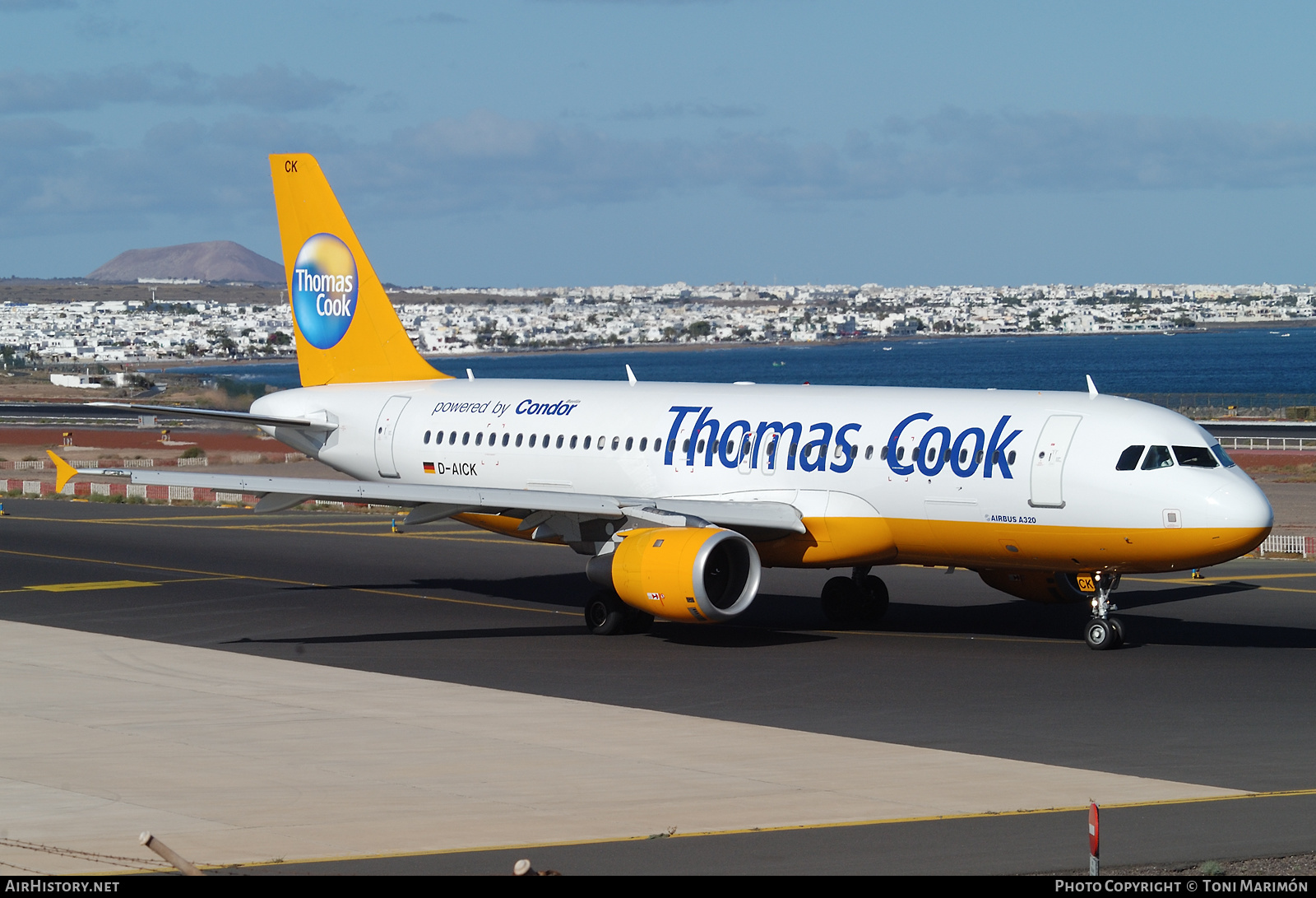 Aircraft Photo of D-AICK | Airbus A320-212 | Thomas Cook Airlines | AirHistory.net #482251