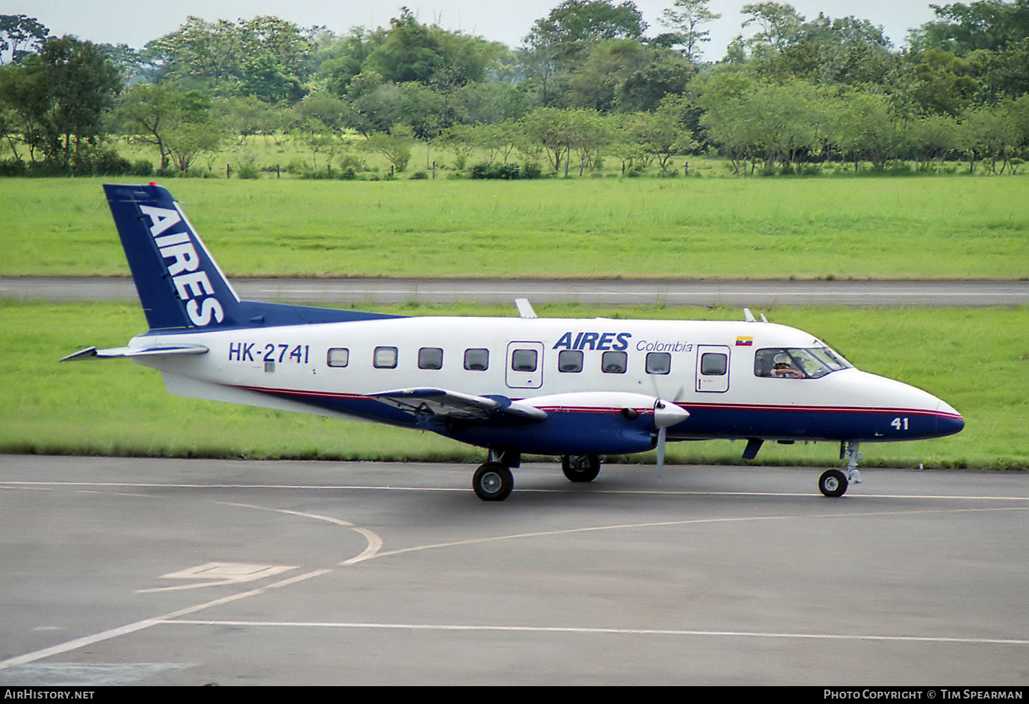 Aircraft Photo of HK-2741 | Embraer EMB-110P1 Bandeirante | AIRES - Aerovías de Integración Regional | AirHistory.net #482325