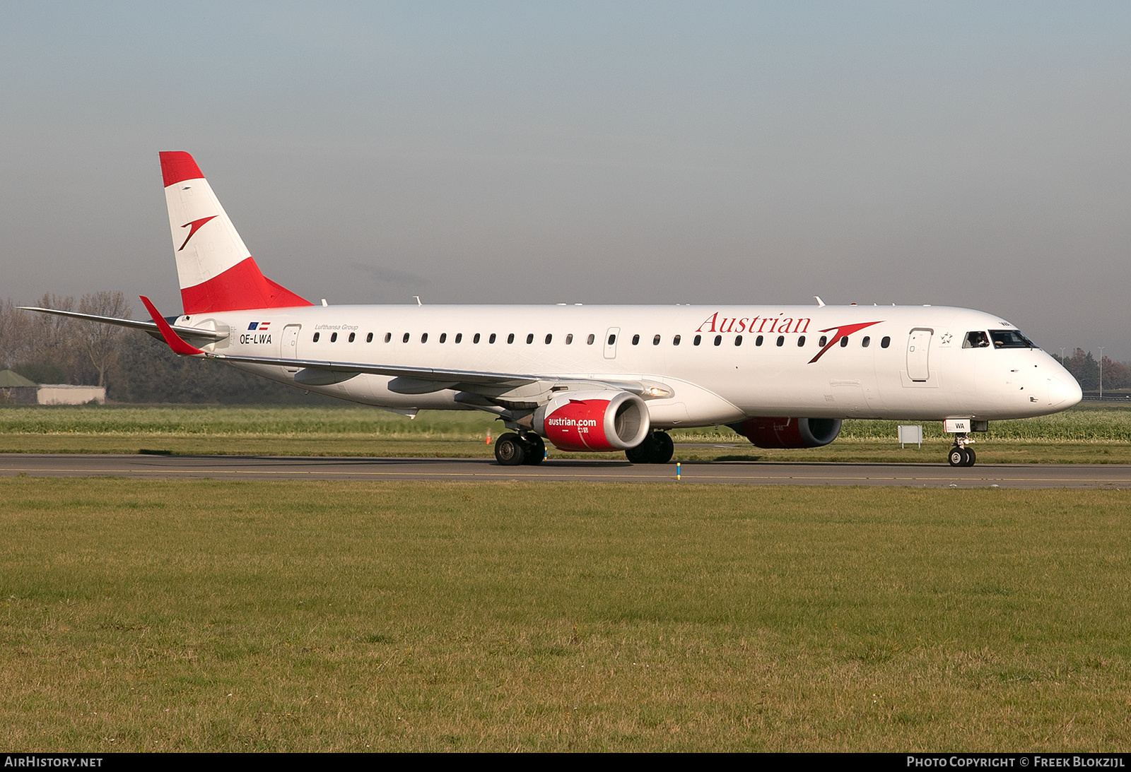 Aircraft Photo of OE-LWA | Embraer 195LR (ERJ-190-200LR) | Austrian Airlines | AirHistory.net #482330