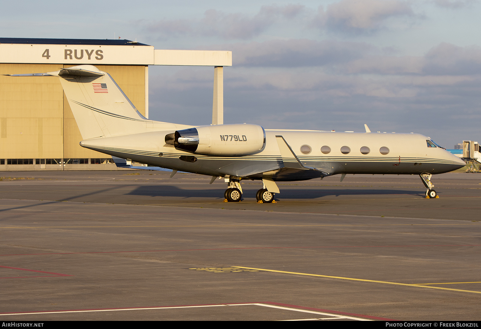 Aircraft Photo of N779LD | Gulfstream Aerospace G-IV Gulfstream IV-SP | AirHistory.net #482457