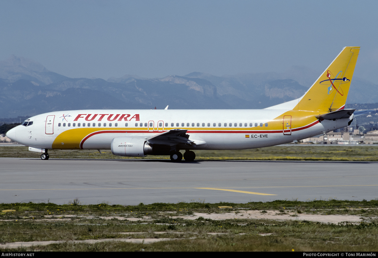 Aircraft Photo of EC-EVE | Boeing 737-4Y0 | Futura International Airways | AirHistory.net #482553