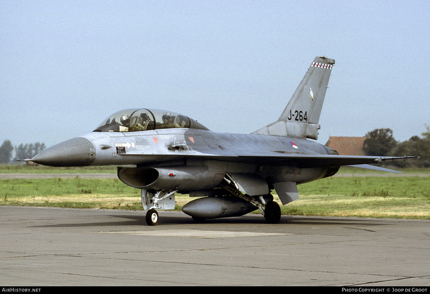 Aircraft Photo of J-264 | General Dynamics F-16B Fighting Falcon | Netherlands - Air Force | AirHistory.net #482598