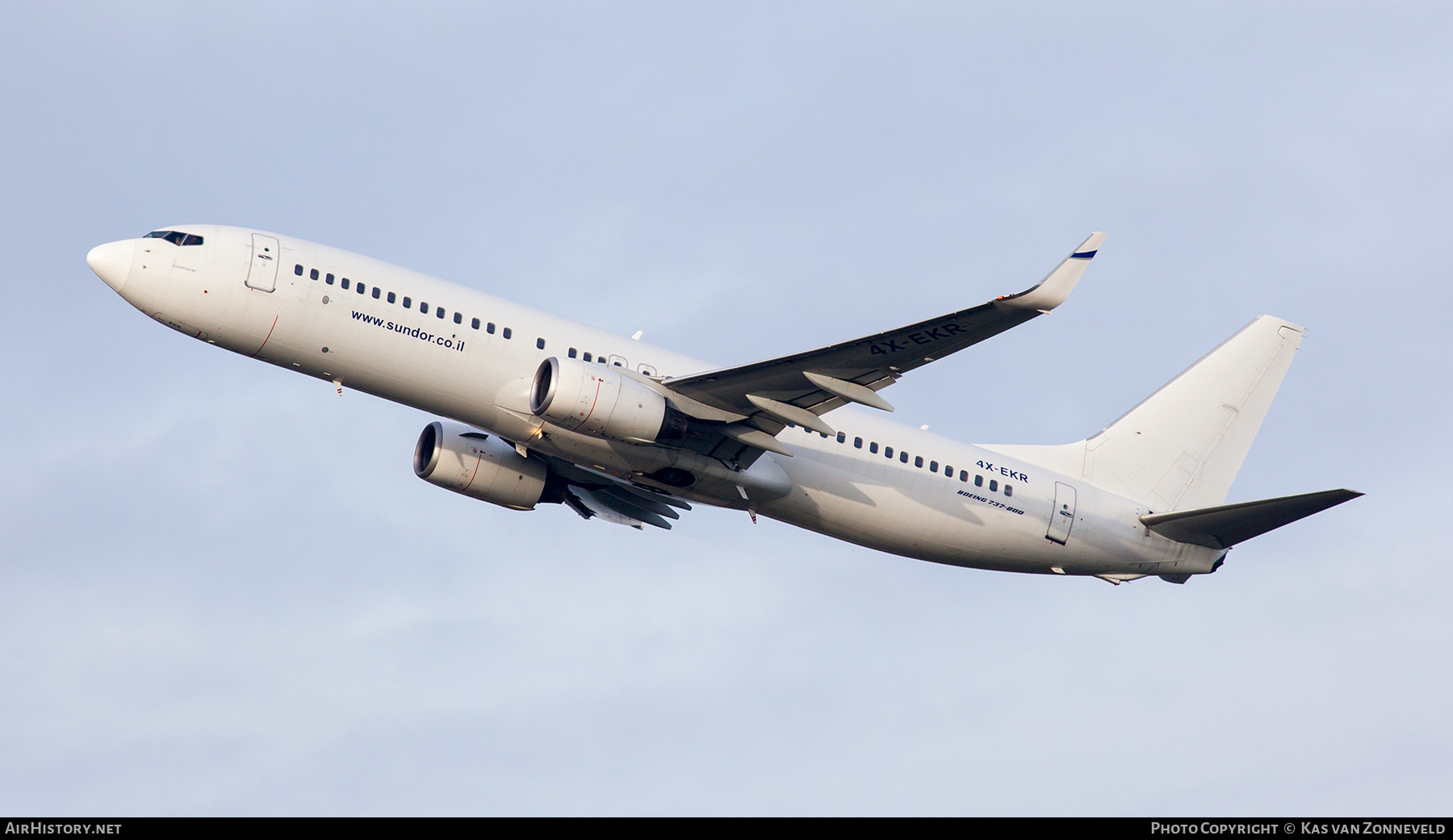 Aircraft Photo of 4X-EKR | Boeing 737-804 | Sun d'Or International Airlines | AirHistory.net #482791