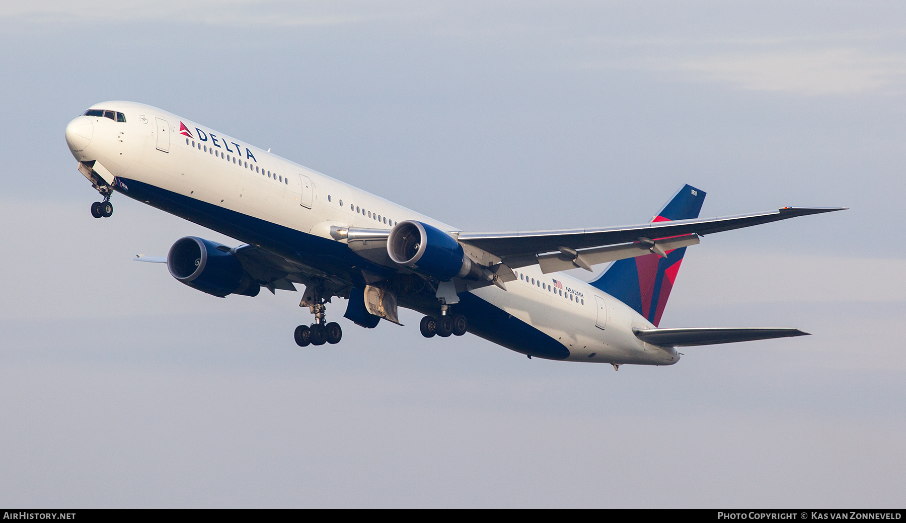 Aircraft Photo of N842MH | Boeing 767-432/ER | Delta Air Lines | AirHistory.net #482817