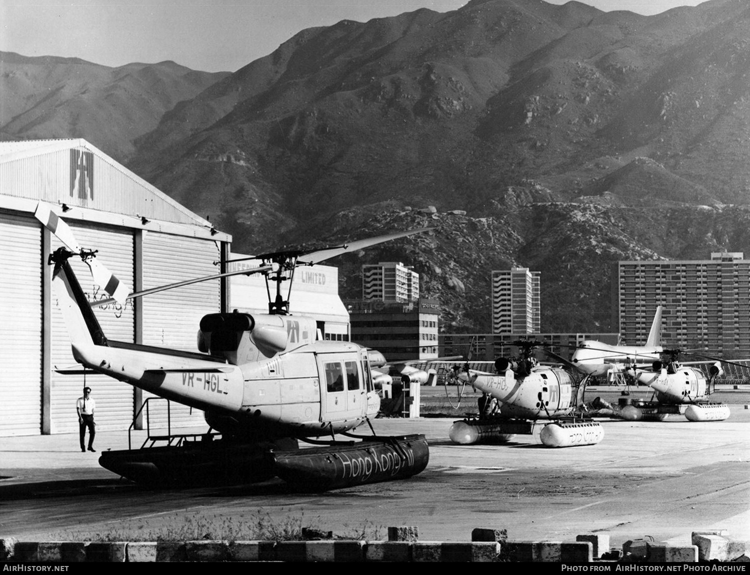 Aircraft Photo of VR-HGL | Bell 212 Twin Two-Twelve | Hong Kong Air | AirHistory.net #482850