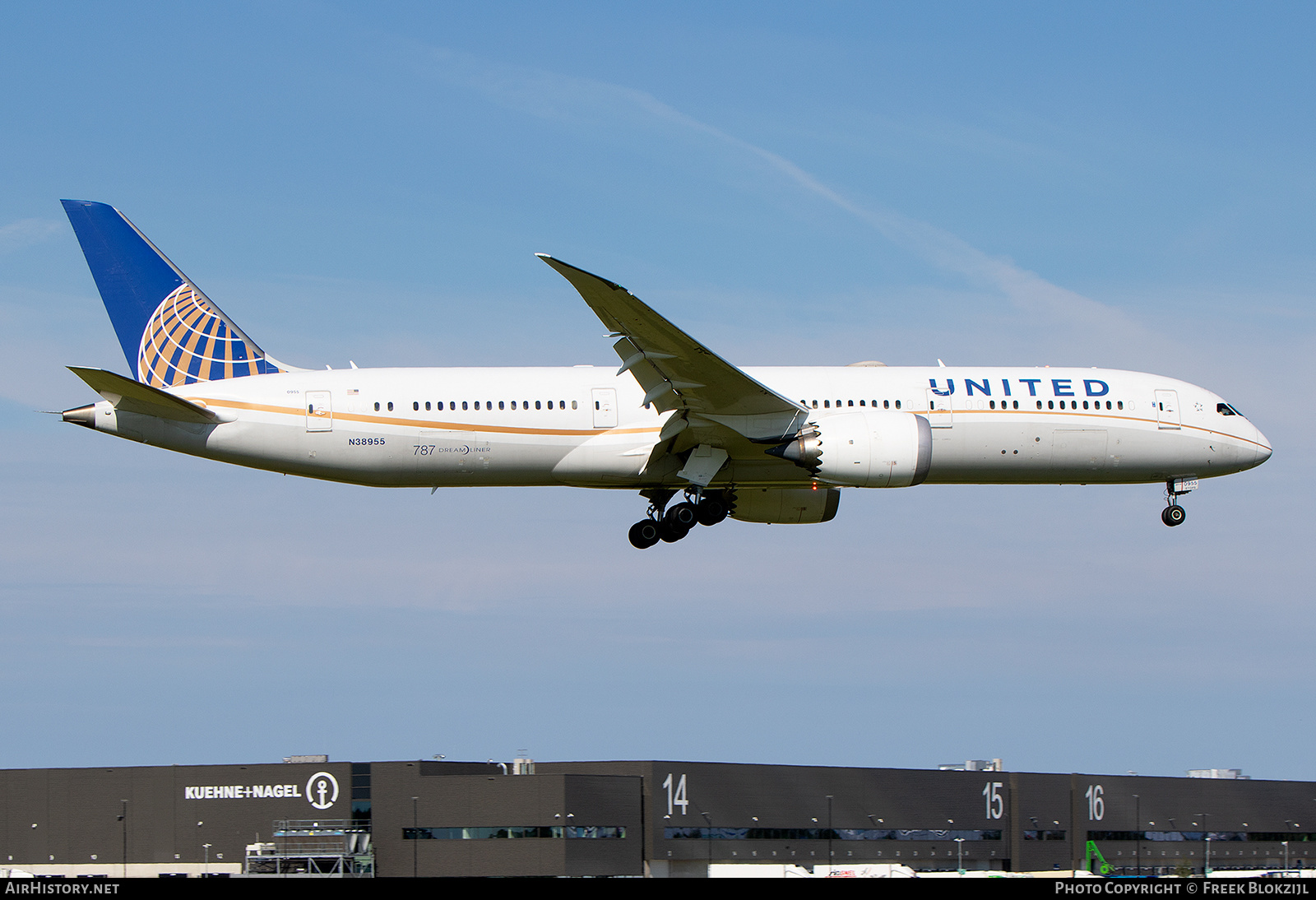 Aircraft Photo of N38955 | Boeing 787-9 Dreamliner | United Airlines | AirHistory.net #482883