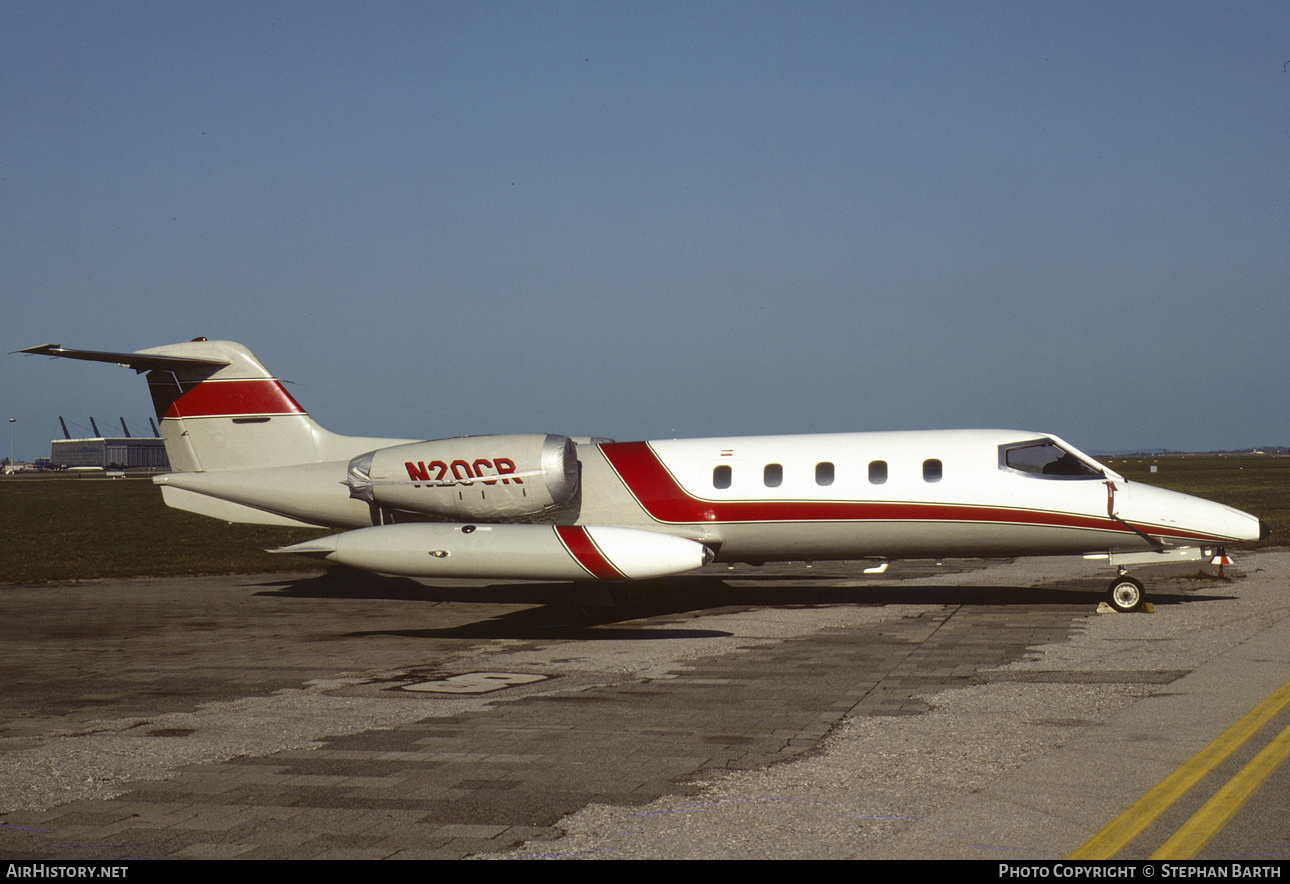 Aircraft Photo of N20CR | Gates Learjet 35A | AirHistory.net #482913