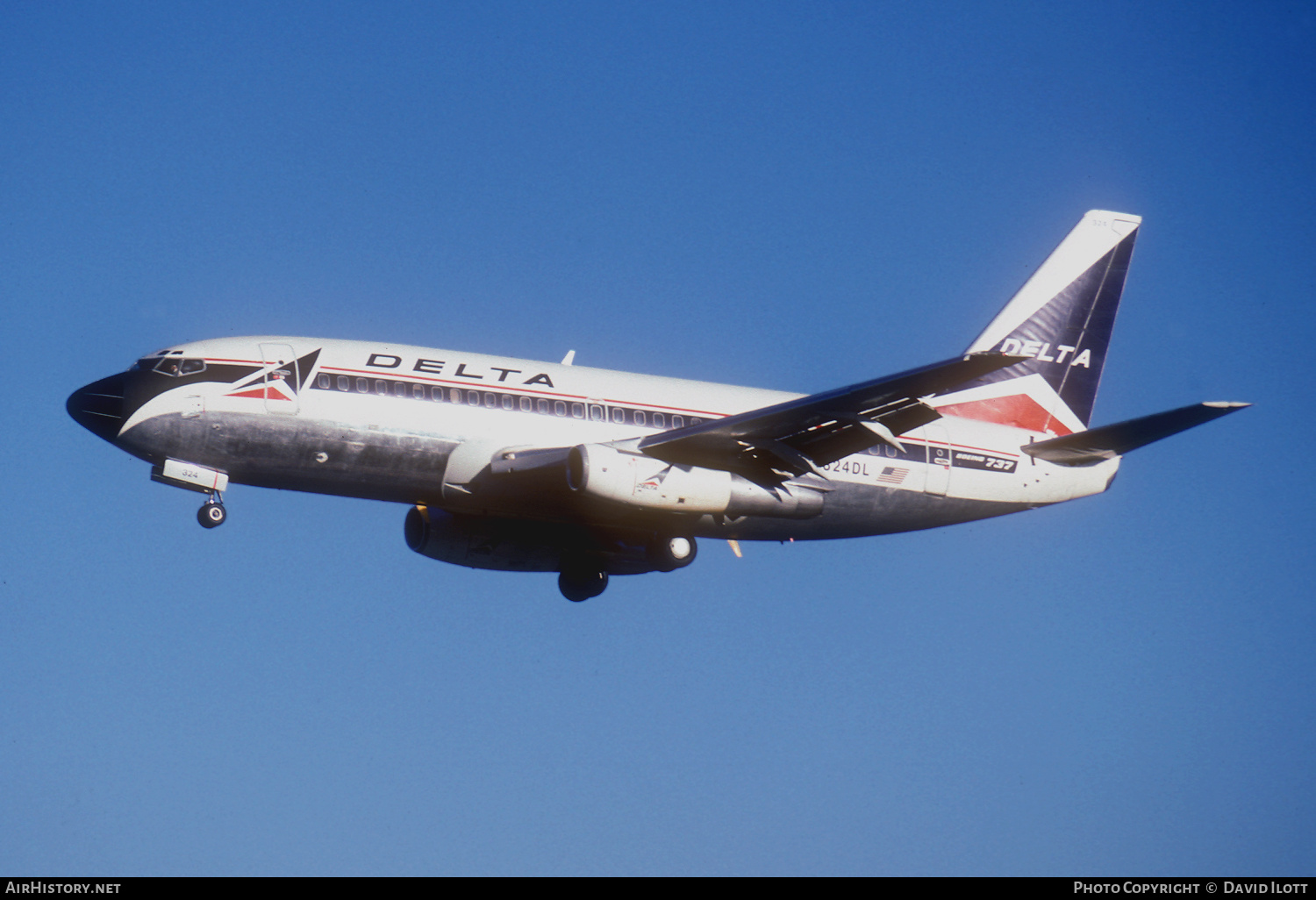 Aircraft Photo of N324DL | Boeing 737-232/Adv | Delta Air Lines | AirHistory.net #482926