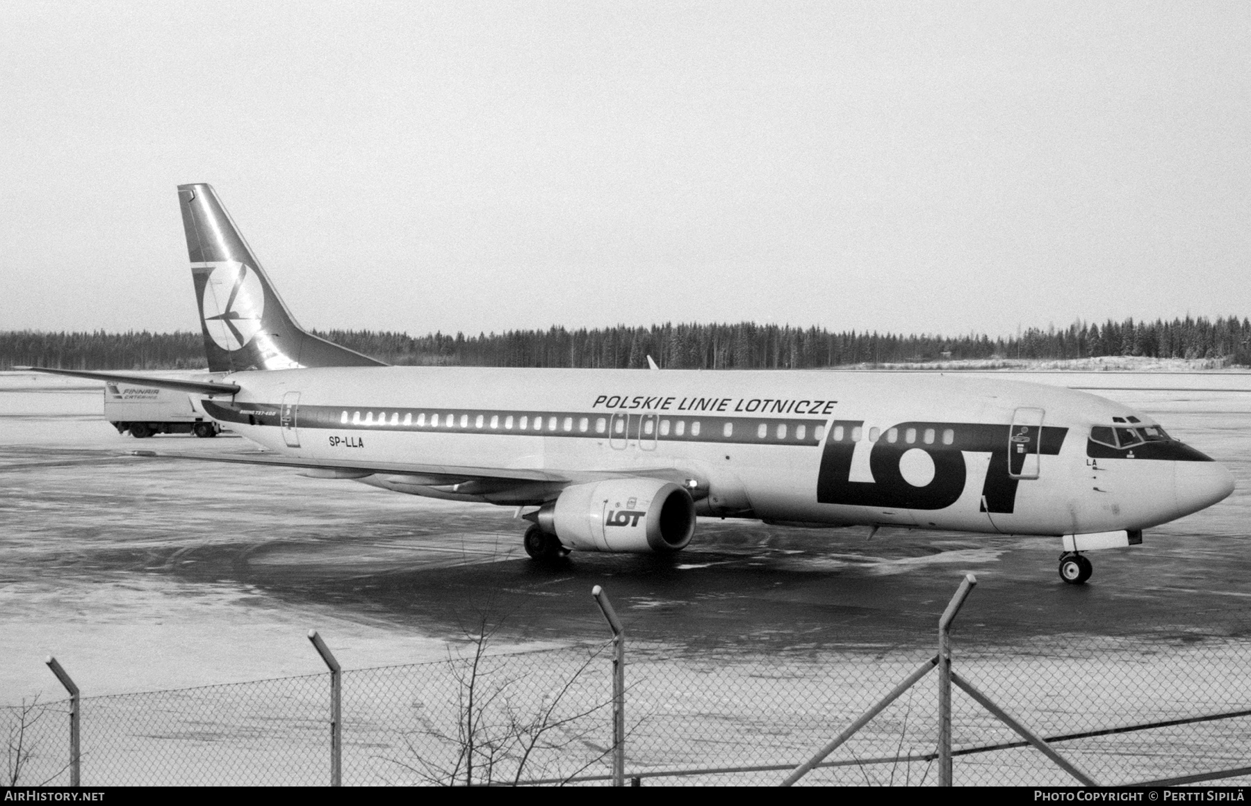 Aircraft Photo of SP-LLA | Boeing 737-45D | LOT Polish Airlines - Polskie Linie Lotnicze | AirHistory.net #483164