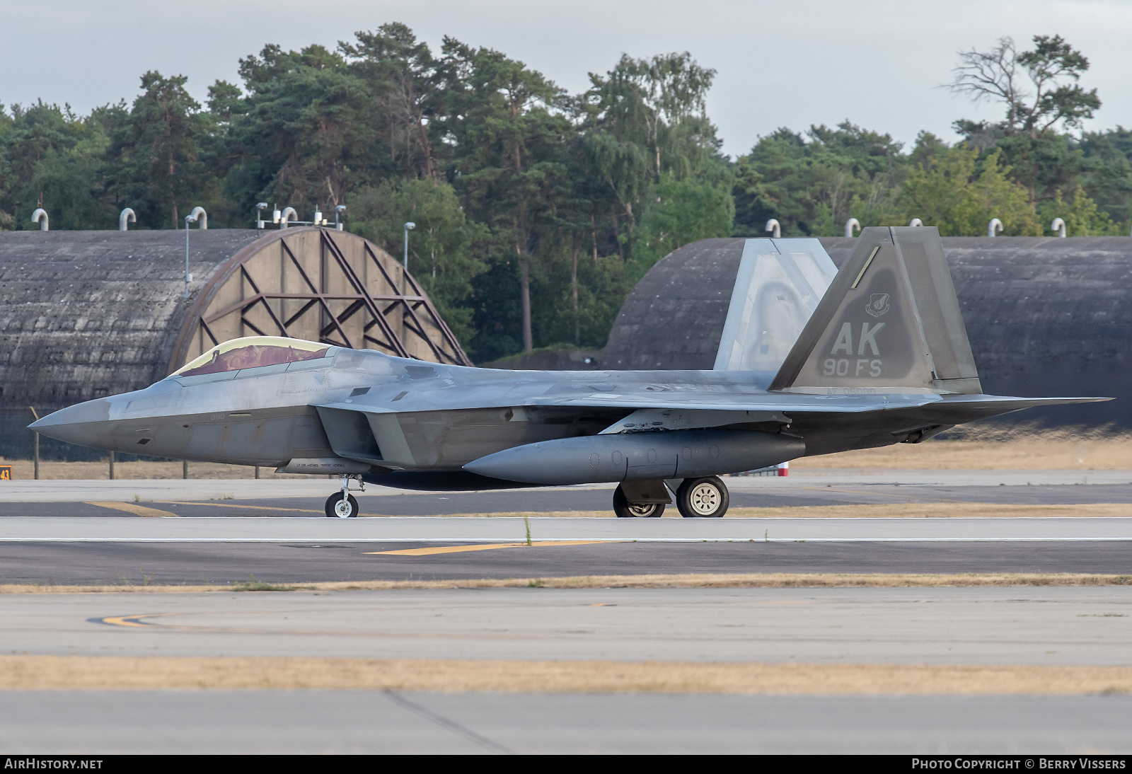 Aircraft Photo of 05-4090 / AF 05090 | Lockheed Martin F-22A Raptor | USA - Air Force | AirHistory.net #483211