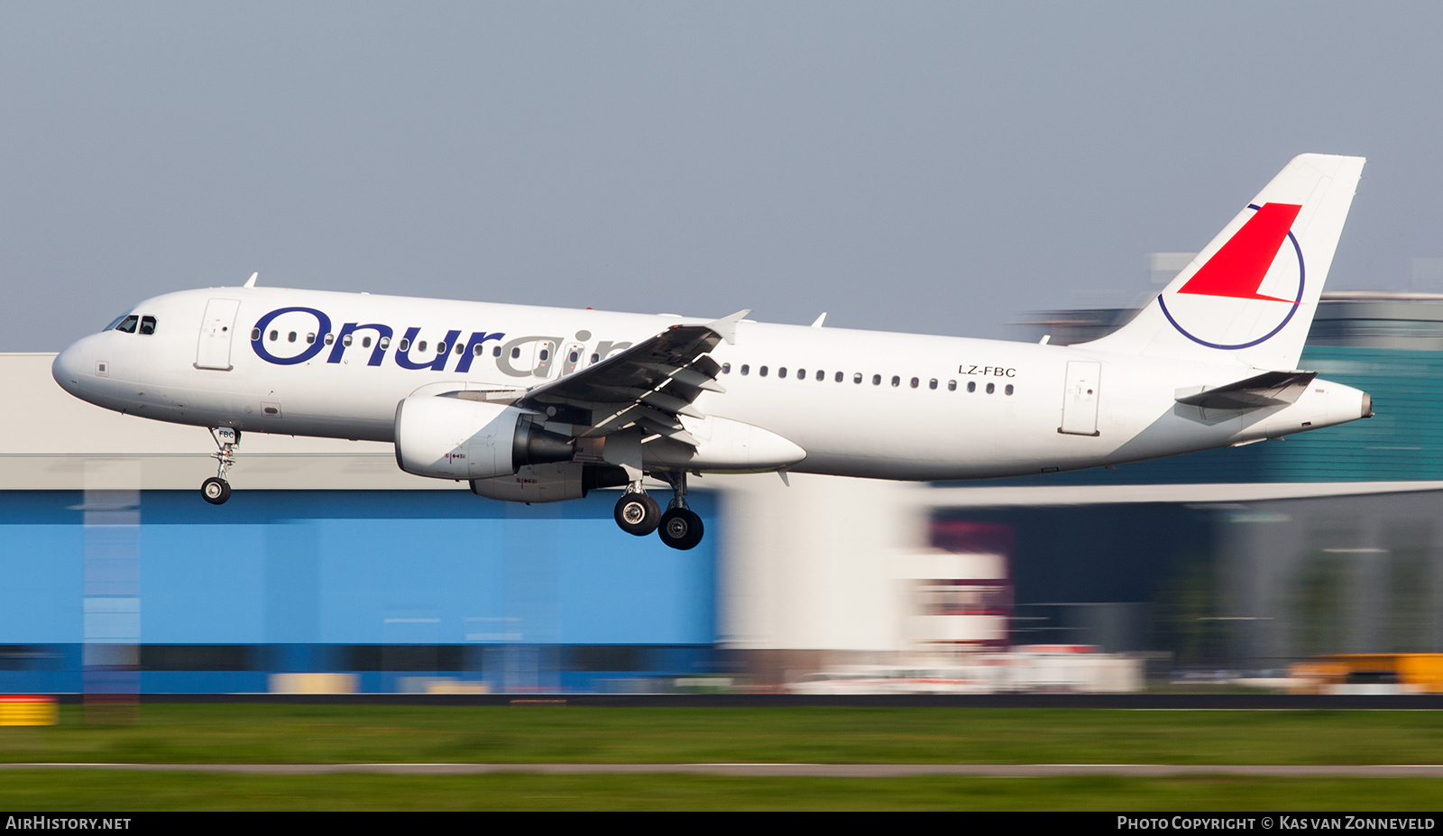 Aircraft Photo of LZ-FBC | Airbus A320-214 | Onur Air | AirHistory.net #483263